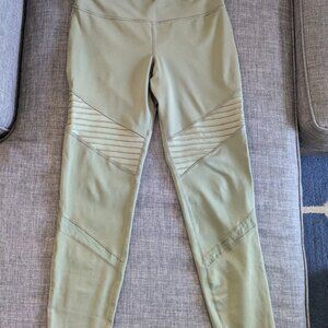 Old Navy Active Go Dry High-Rise Compression Moto 7/8 Leggings - L - Olive Green
